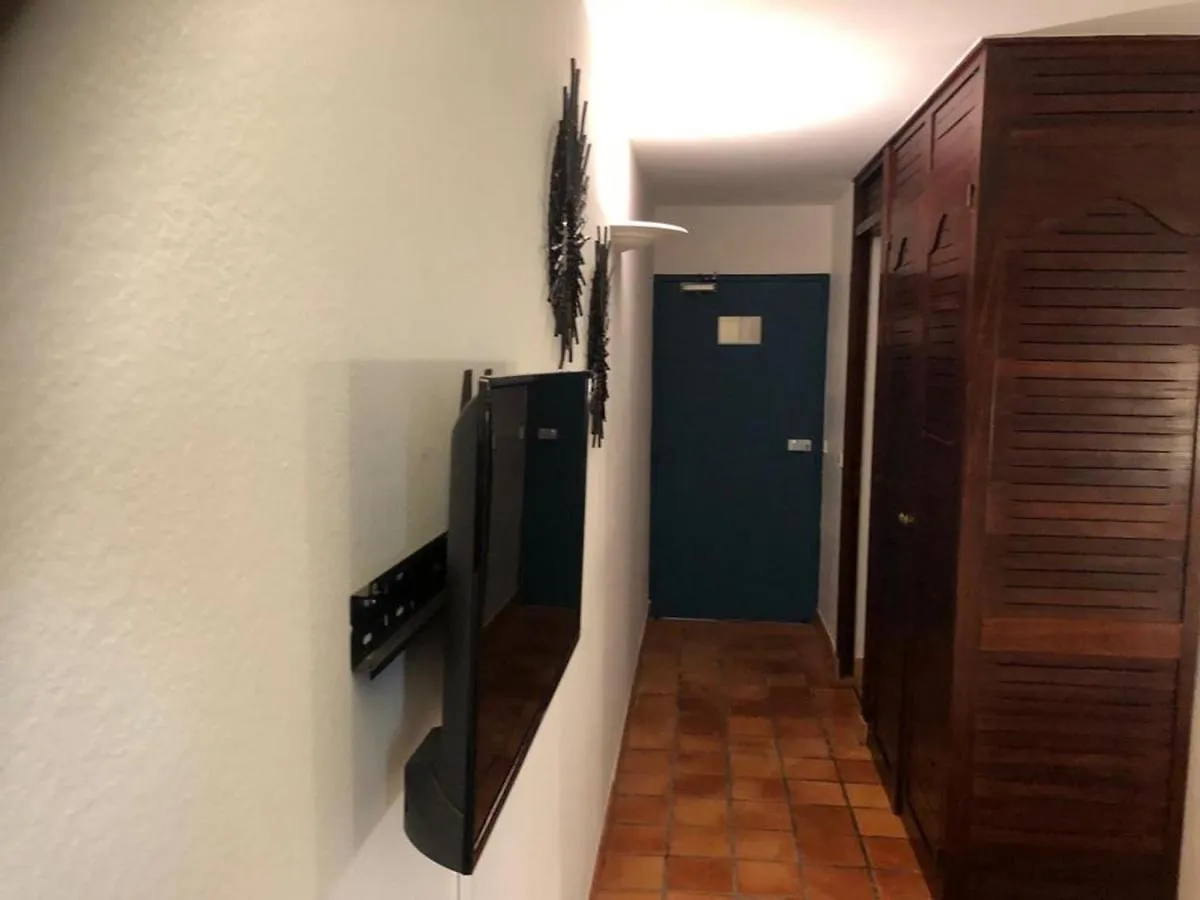 Studio Harmony-Residence Hoteliere-Location Saisonniere-Semaines-Mois-Randonnee-Surf-Restaurant- Superbe Vue Sur Mer-100M De La Plage 라 트리니테 마르티니크