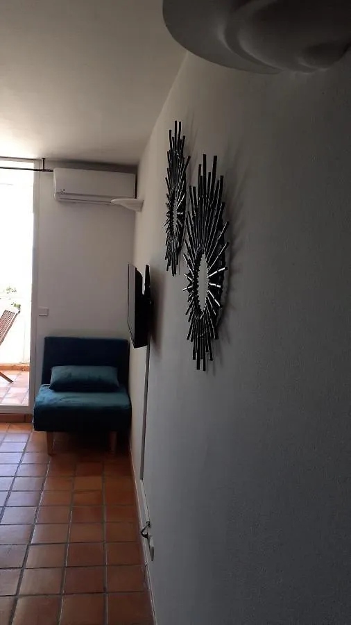 Studio Harmony-Residence Hoteliere-Location Saisonniere-Semaines-Mois-Randonnee-Surf-Restaurant- Superbe Vue Sur Mer-100M De La Plage La Trinité